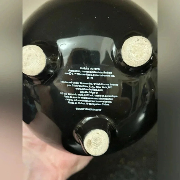 HARRY POTTER Gryffindor 20oz Mug - Picture 3 of 3